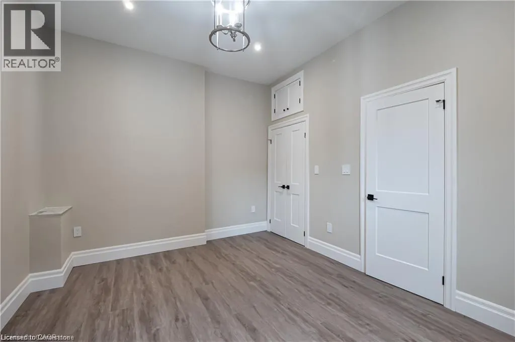 145 WELLINGTON Street N Unit# 1, #1