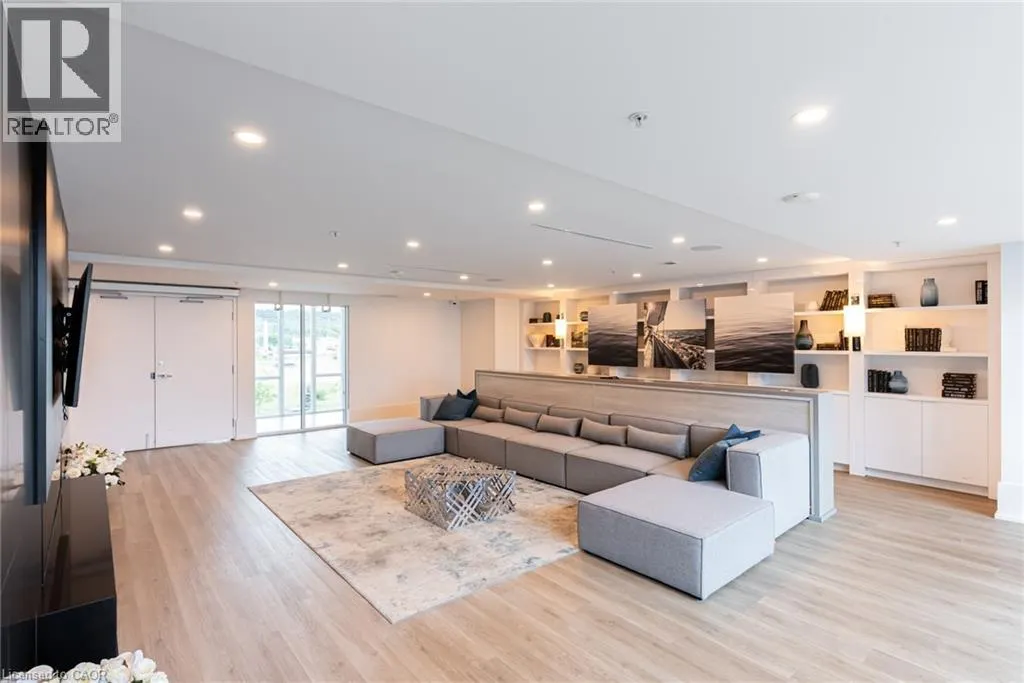 16 CONCORD Place Unit# 513, #513