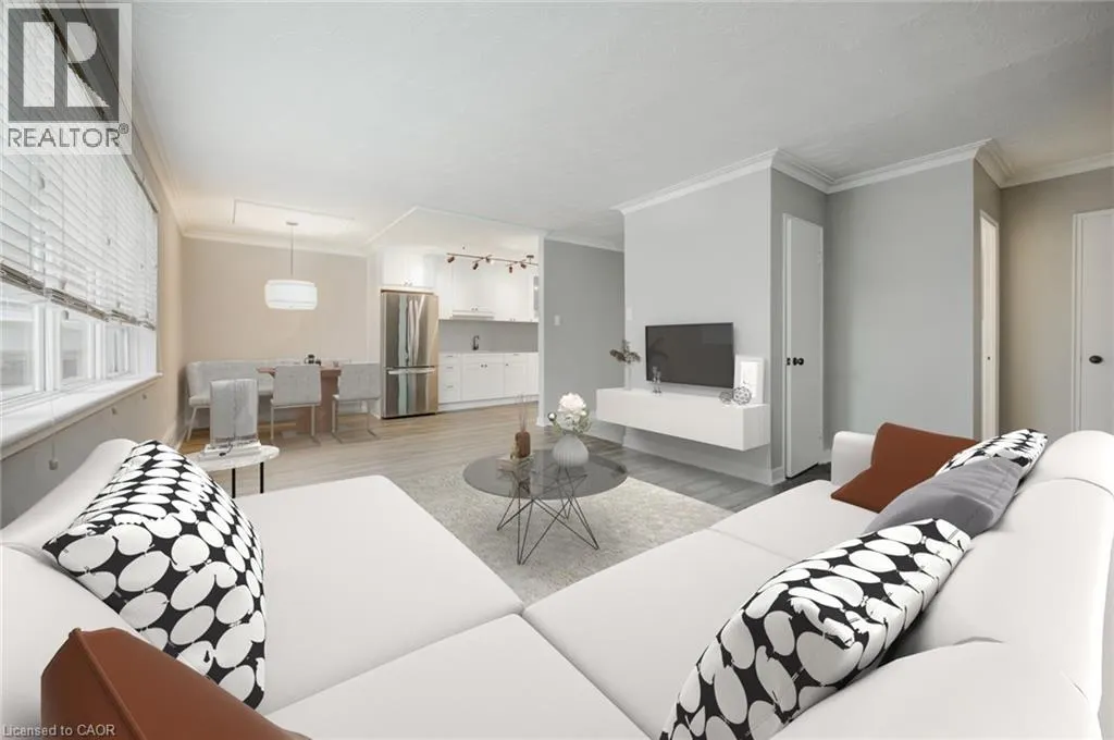 2052 COURTLAND Drive Unit# 202, #202