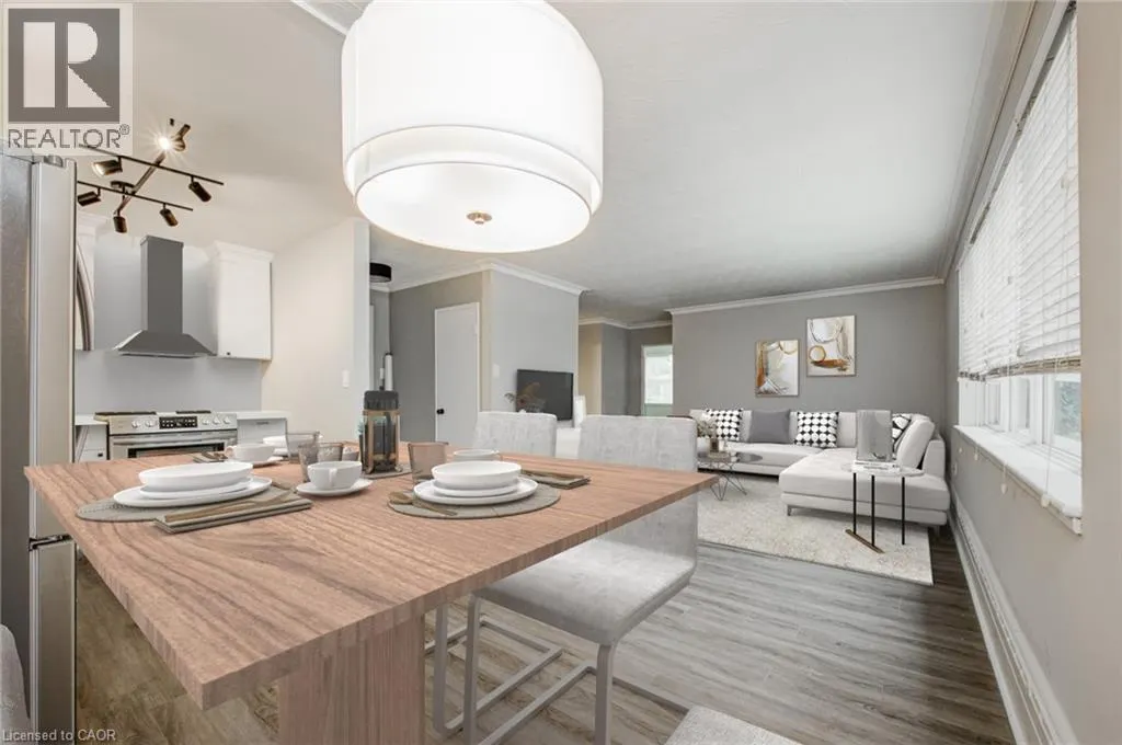 2052 COURTLAND Drive Unit# 202, #202