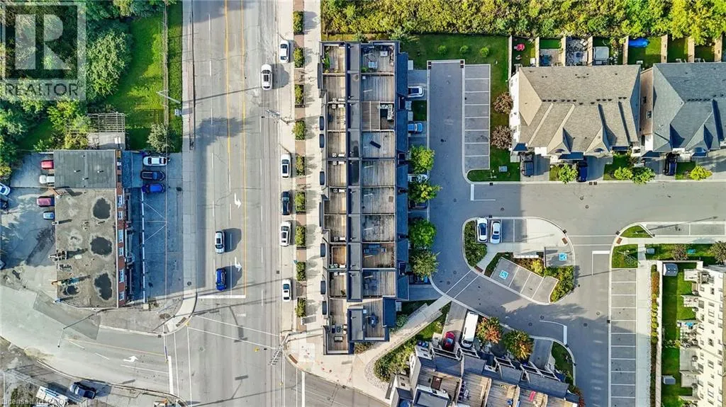 559 LAKESHORE Road E
