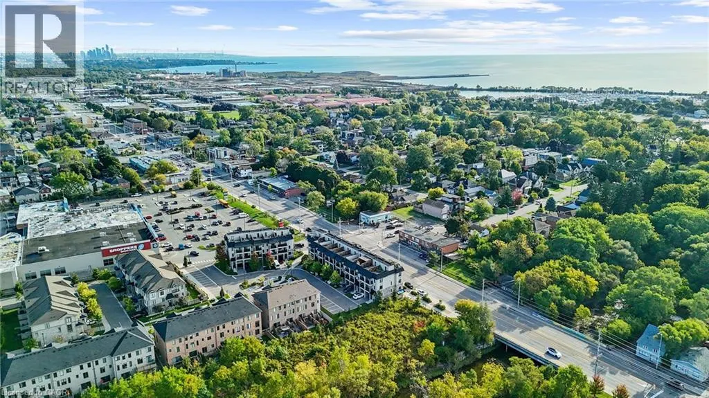 559 LAKESHORE Road E