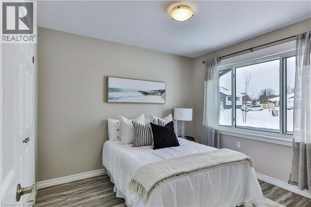 14 MALCOLM Crescent