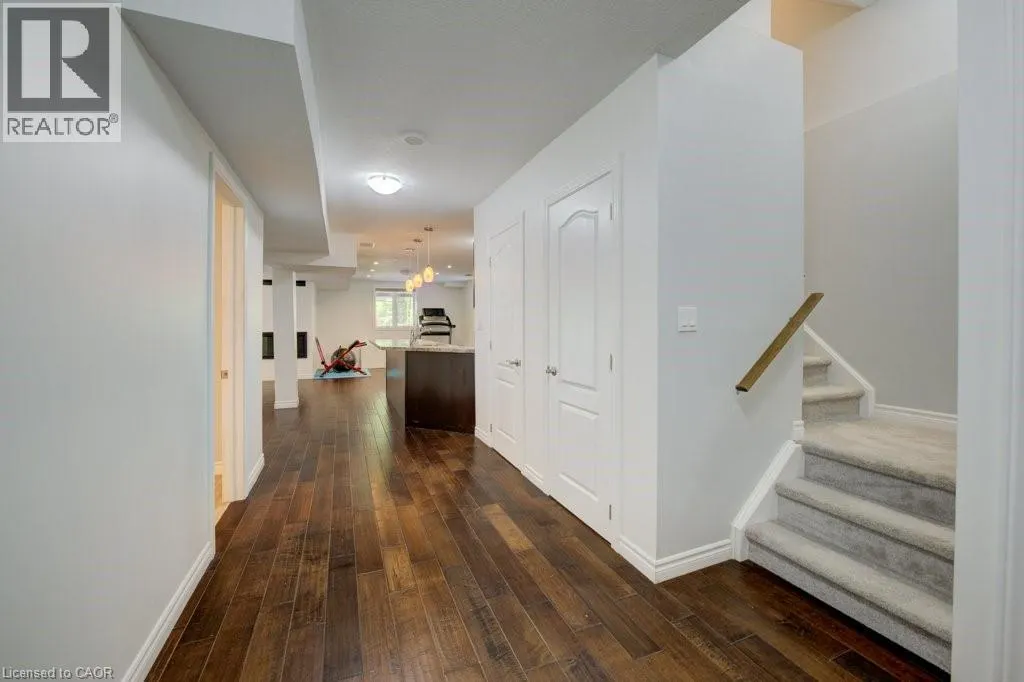 215 HOSTETLER Road