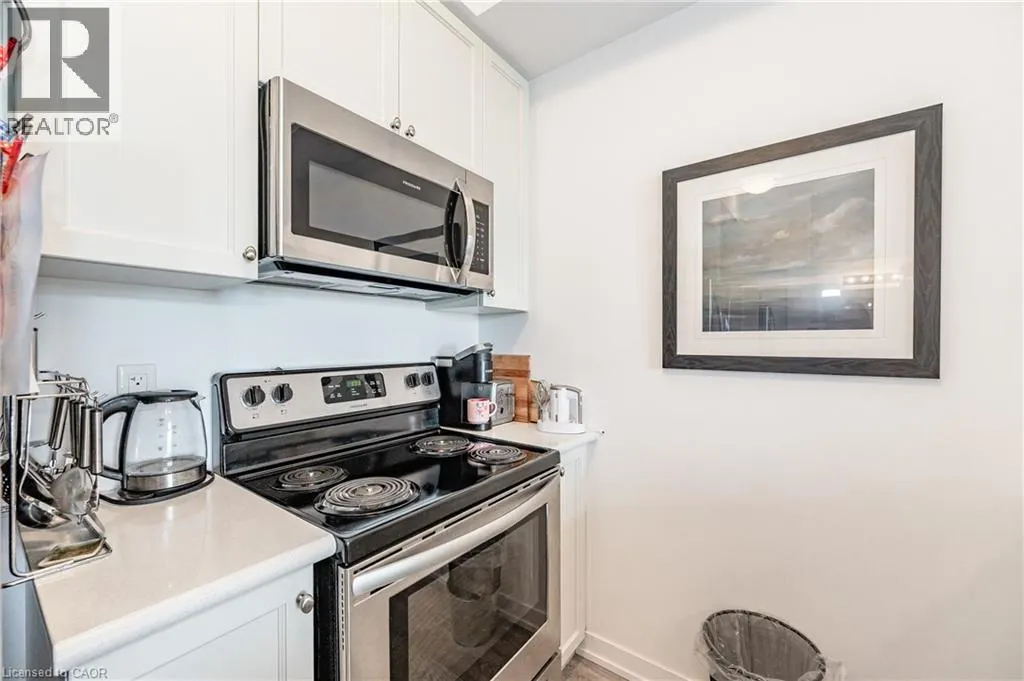 125 SHOREVIEW Place Unit# 427, #427