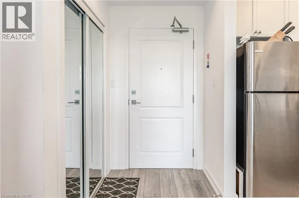 125 SHOREVIEW Place Unit# 427, #427