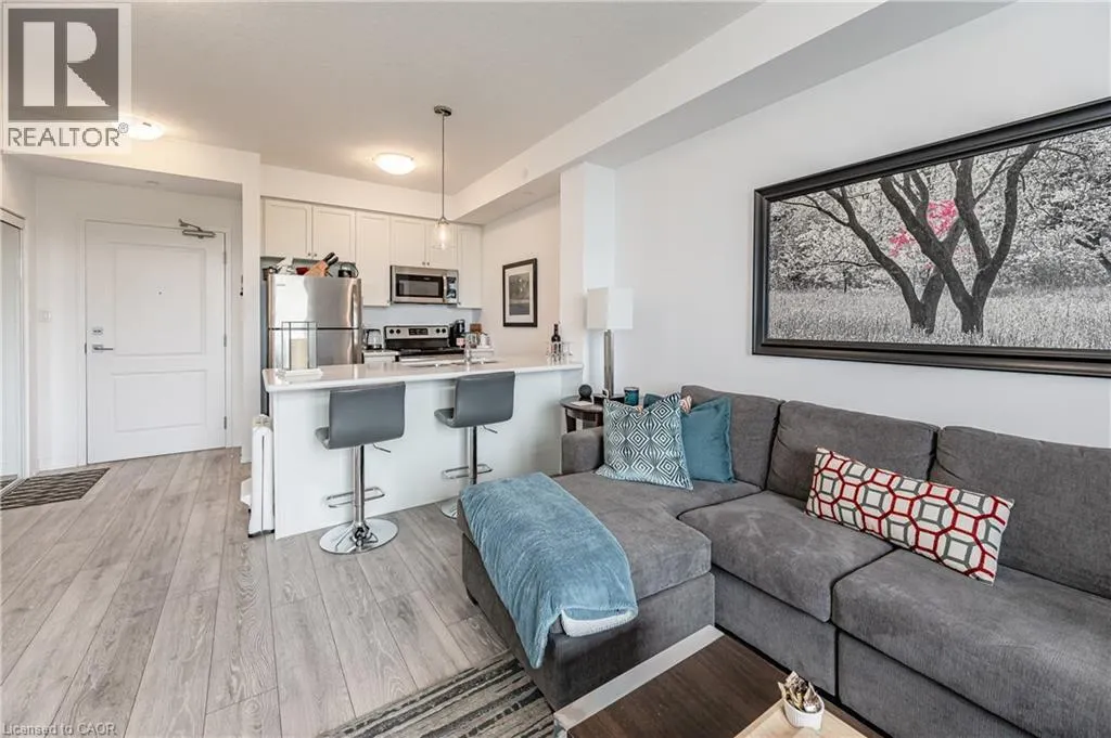 125 SHOREVIEW Place Unit# 427, #427