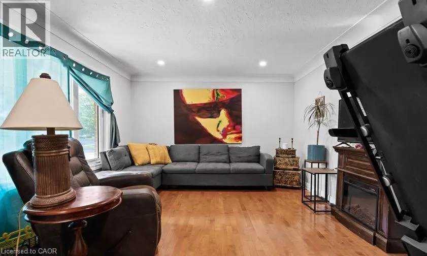 304 FIRST Avenue Unit# UPPER, #UPPER