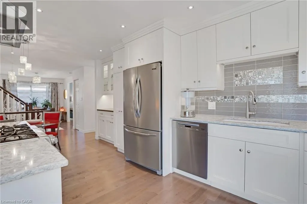 238 WESTVIEW Court