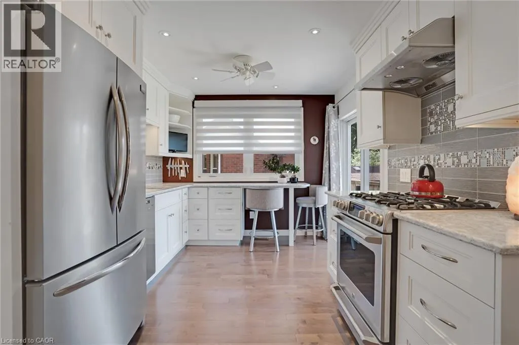 238 WESTVIEW Court