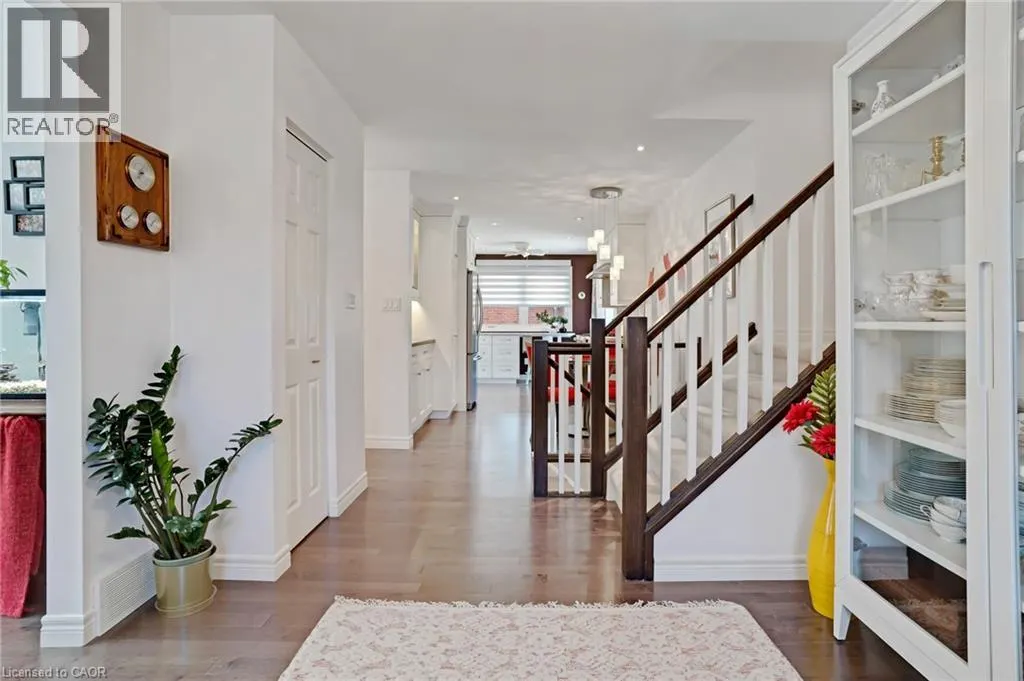 238 WESTVIEW Court