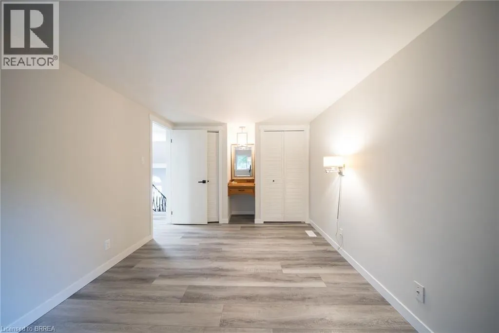 11 GLENWOOD Drive