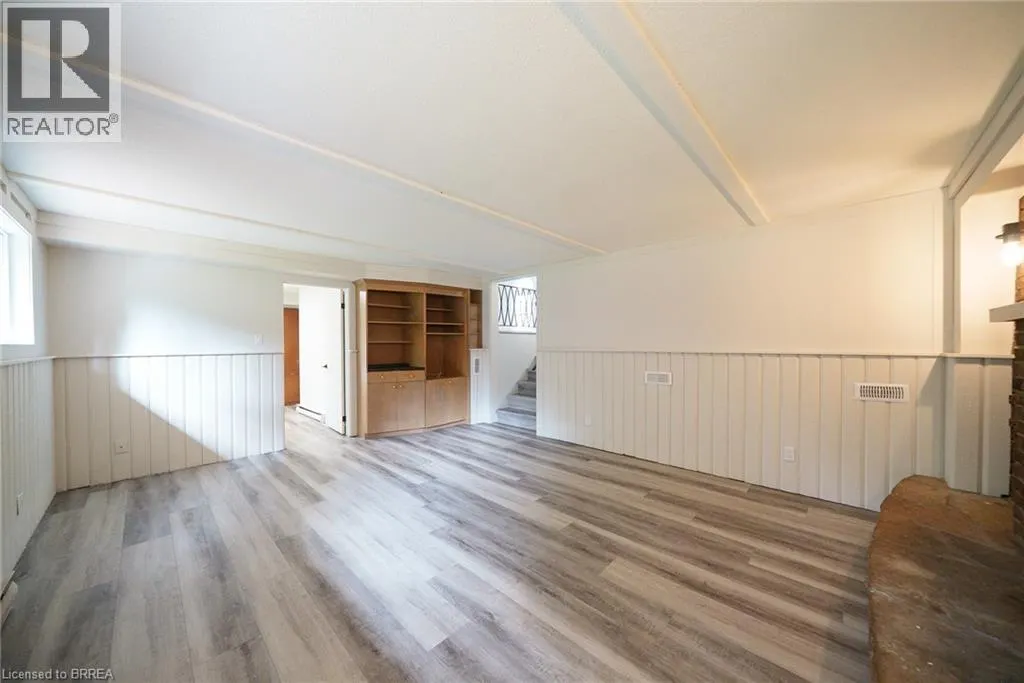 11 GLENWOOD Drive
