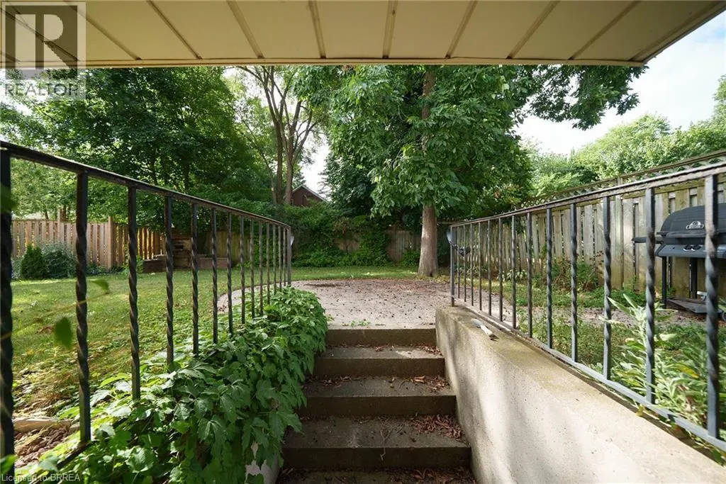11 GLENWOOD Drive