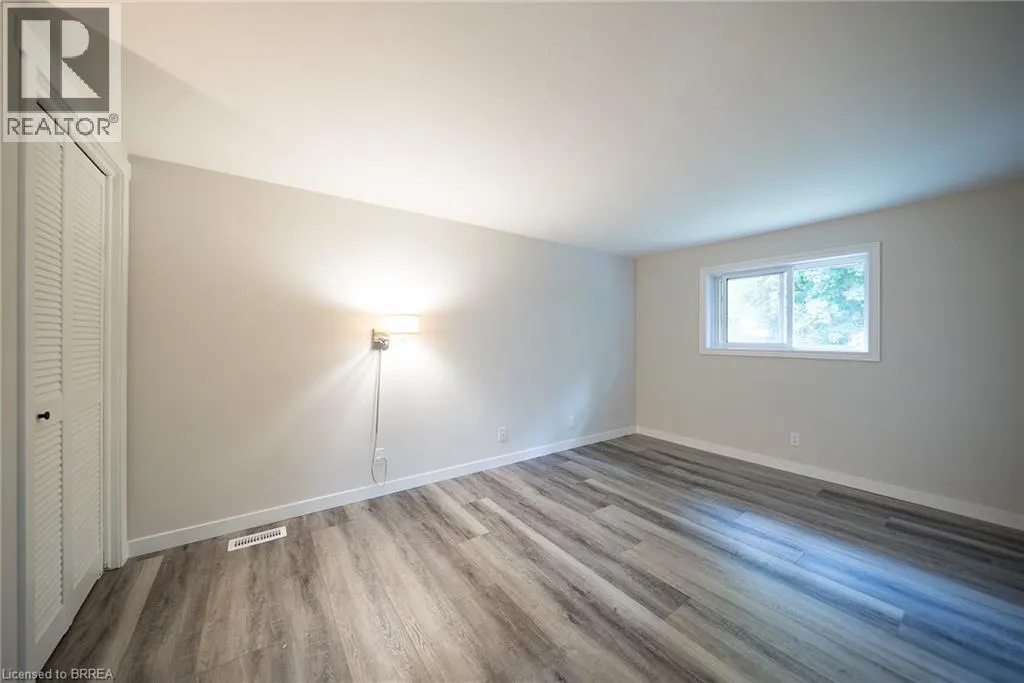 11 GLENWOOD Drive