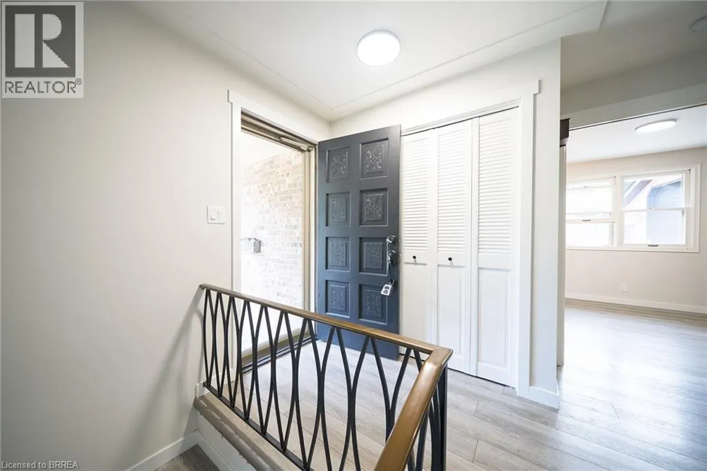 11 GLENWOOD Drive
