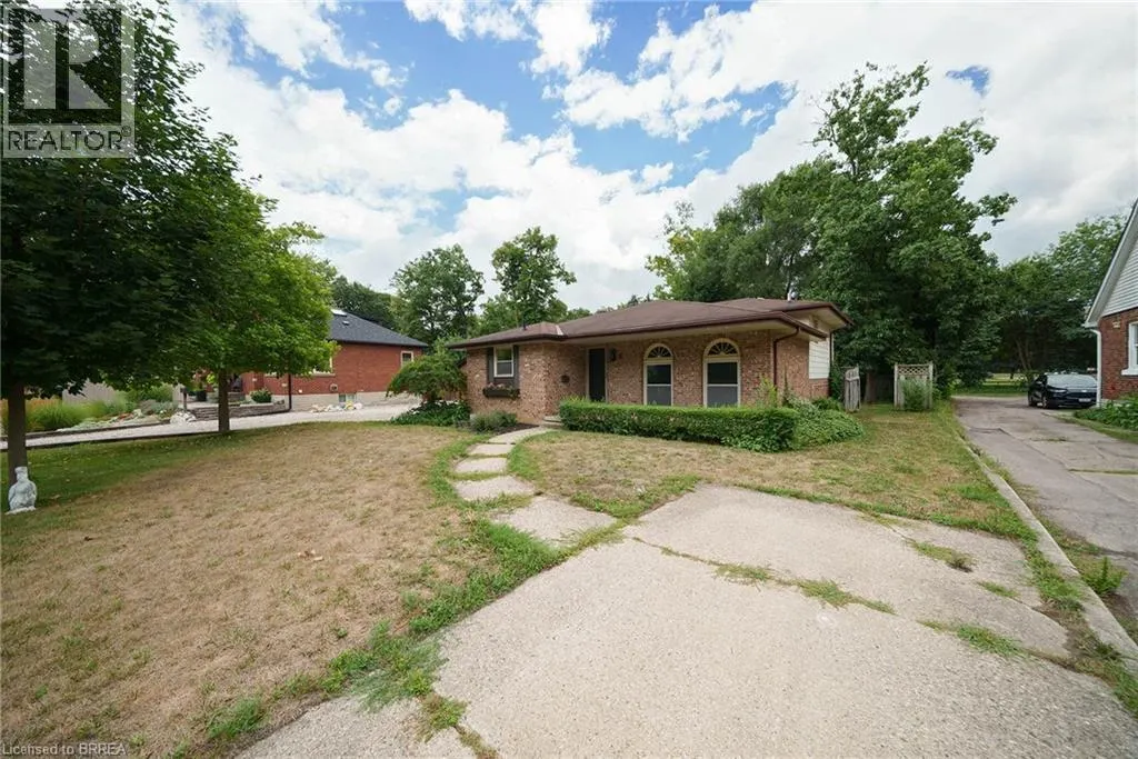 11 GLENWOOD Drive