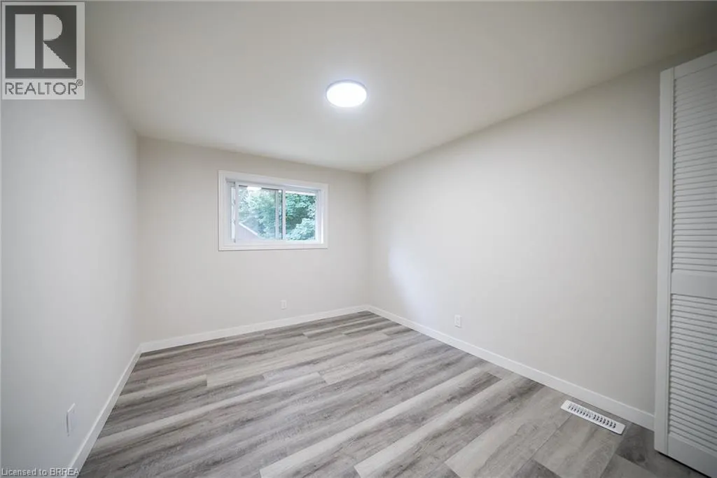 11 GLENWOOD Drive