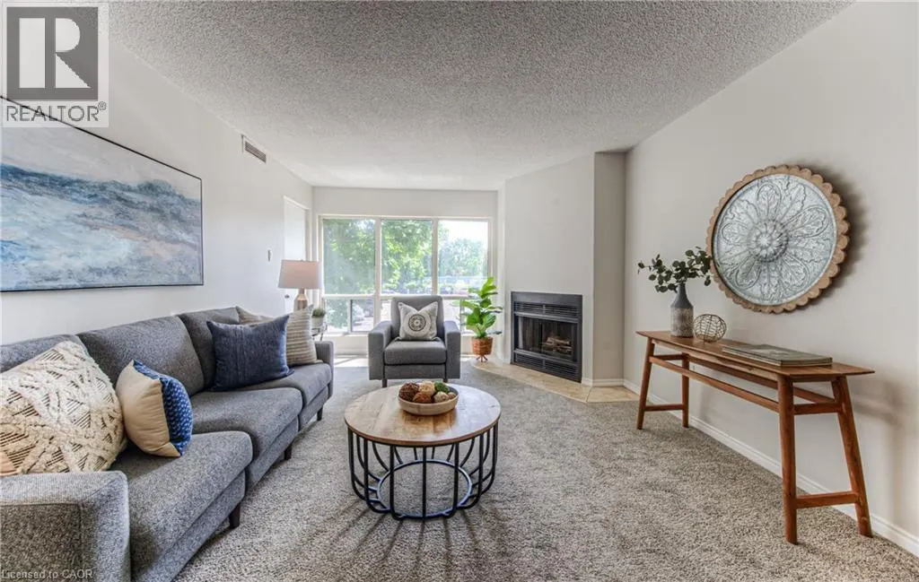 15 HOFSTETTER Avenue Unit# 213, #213