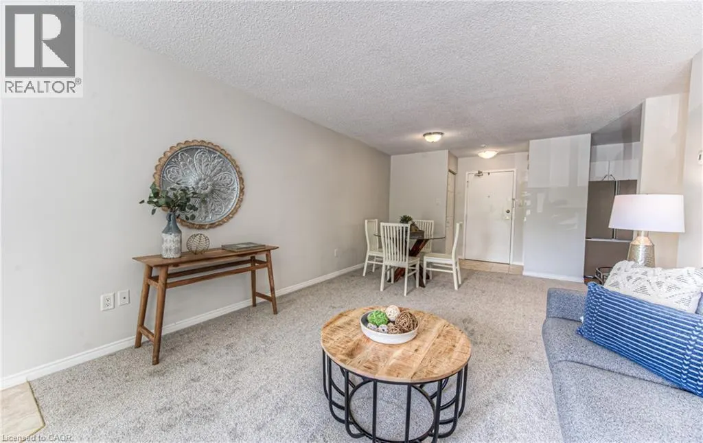 15 HOFSTETTER Avenue Unit# 213, #213