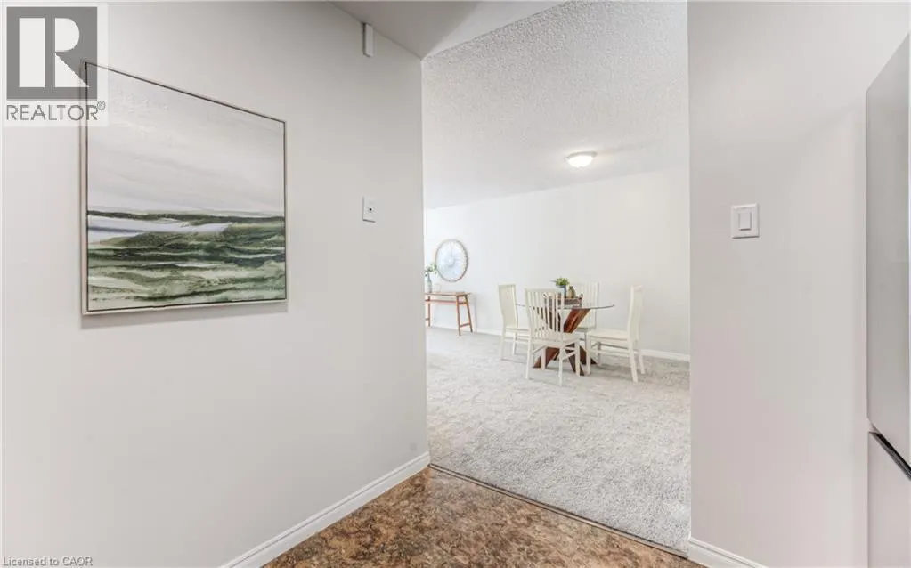 15 HOFSTETTER Avenue Unit# 213, #213
