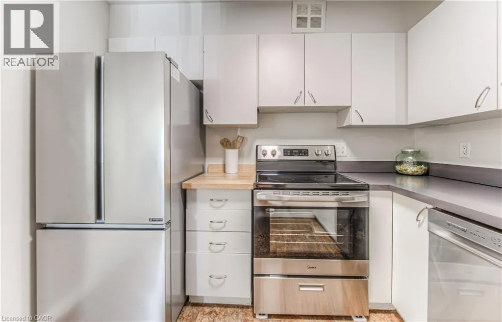 15 HOFSTETTER Avenue Unit# 213, #213