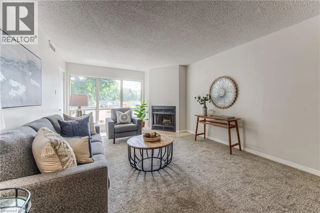 15 HOFSTETTER Avenue Unit# 213, #213