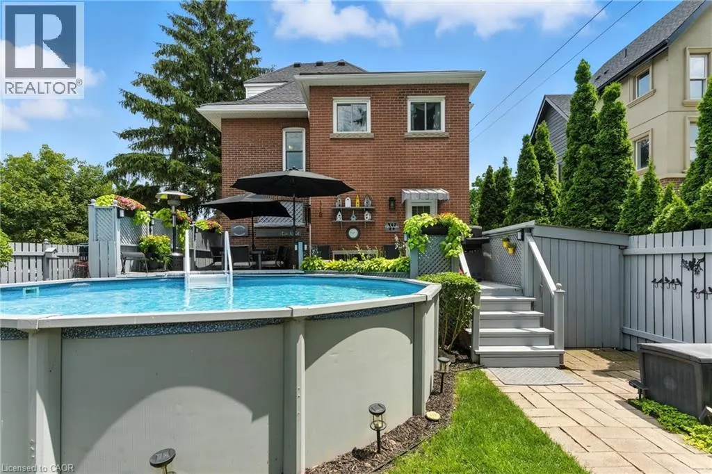 98 KENSINGTON Avenue S