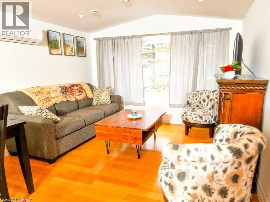107 RODEO Road