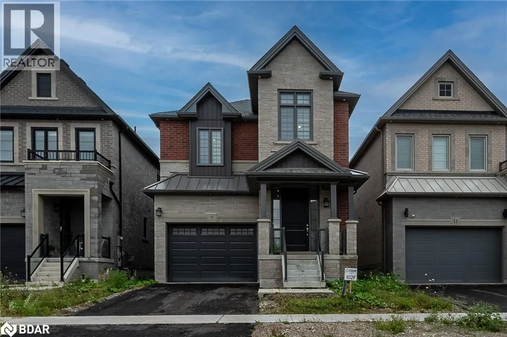 9 KIERNAN Crescent