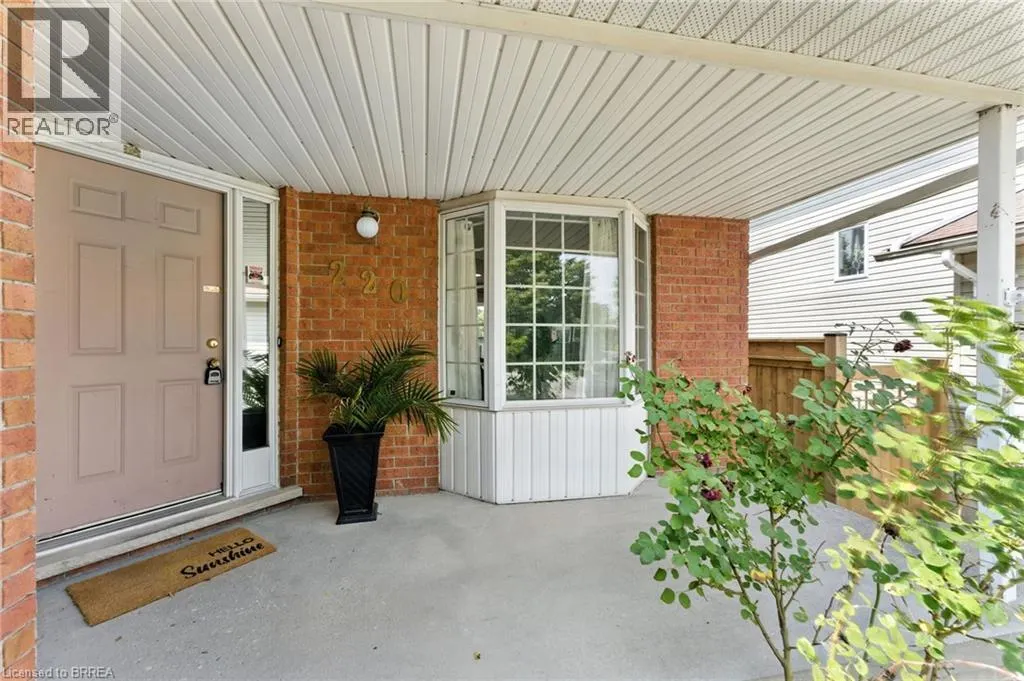220 KINROSS Street