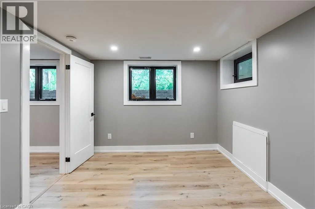 346 JERSEYVILLE Road W