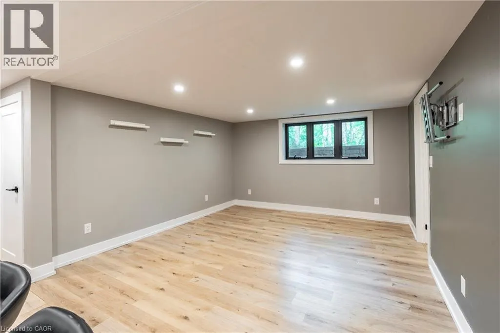 346 JERSEYVILLE Road W