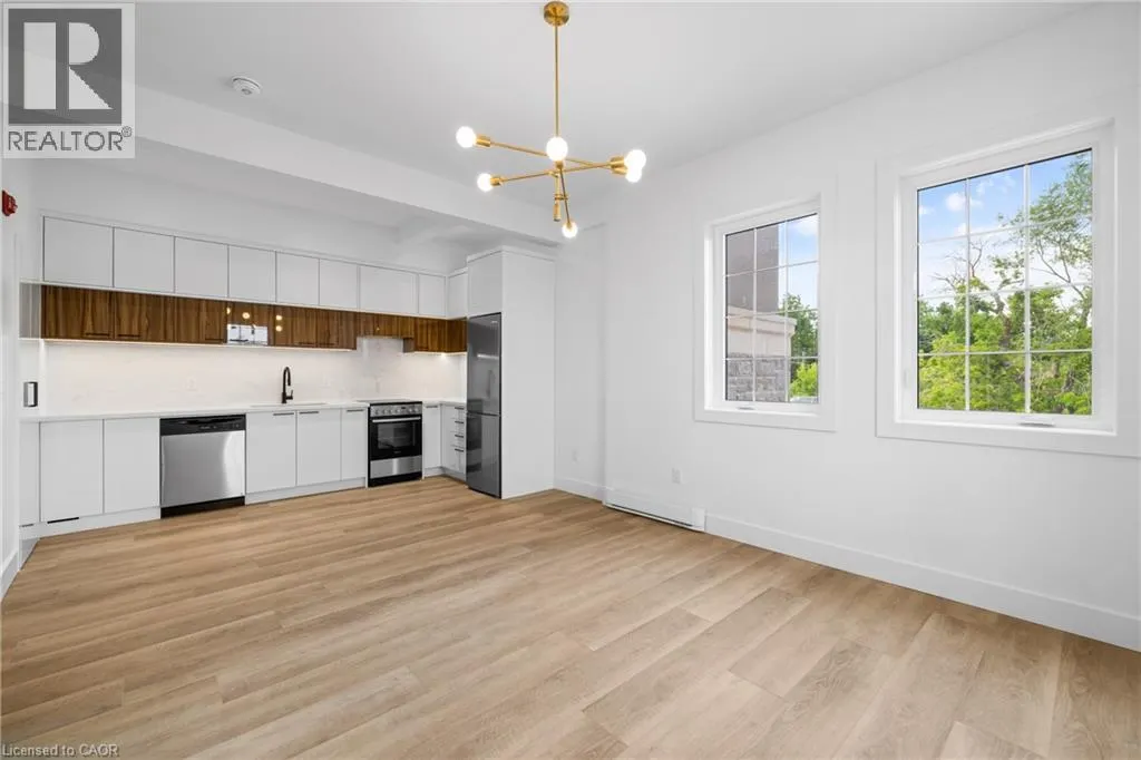 163 MAIN Street E Unit# 304, #304