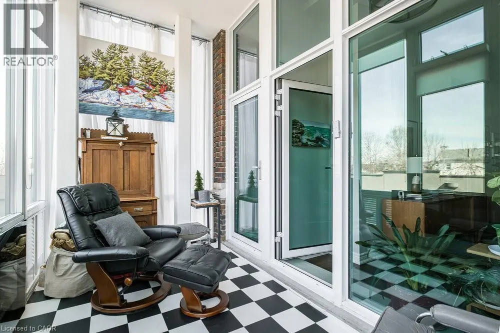 50 MURRAY Street W Unit# 201, #201