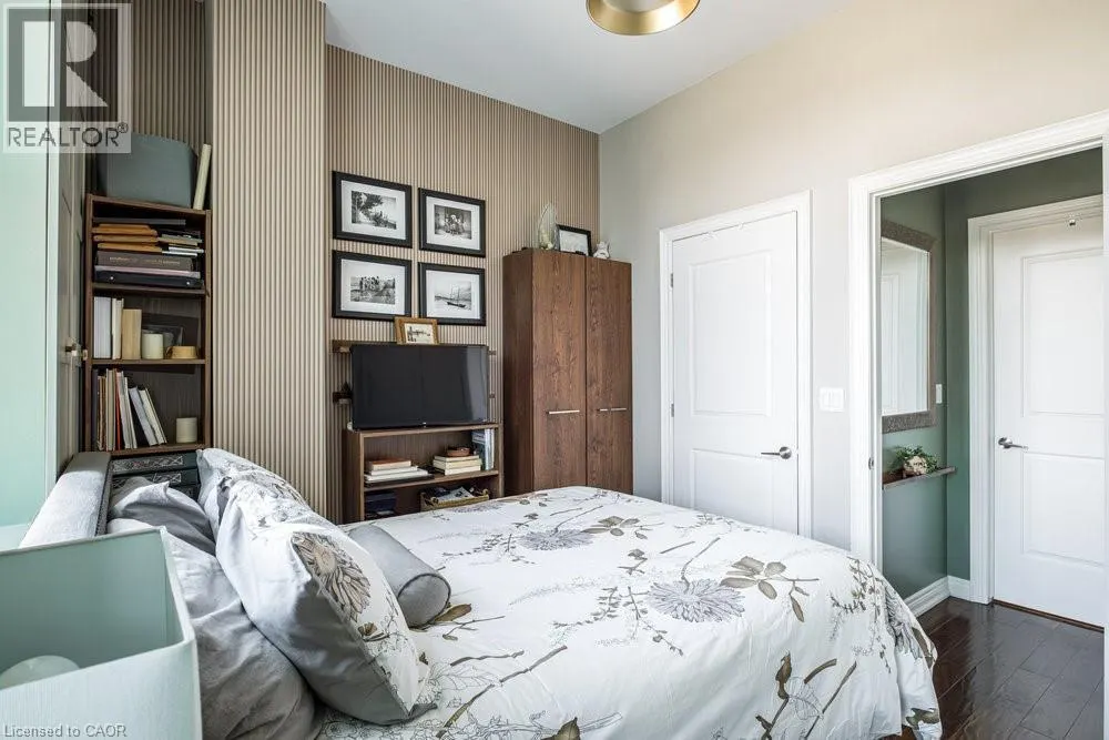 50 MURRAY Street W Unit# 201, #201