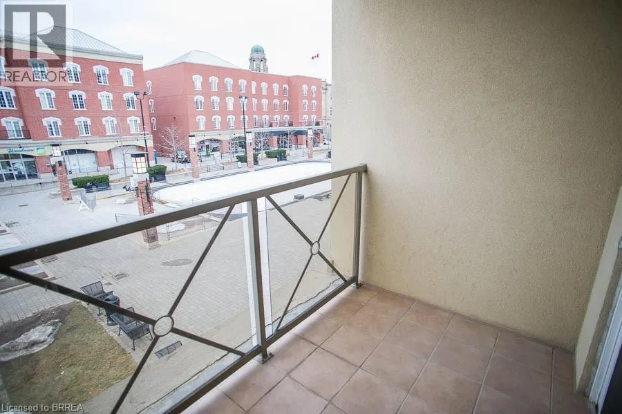 150 COLBORNE Street Unit# 208, #208
