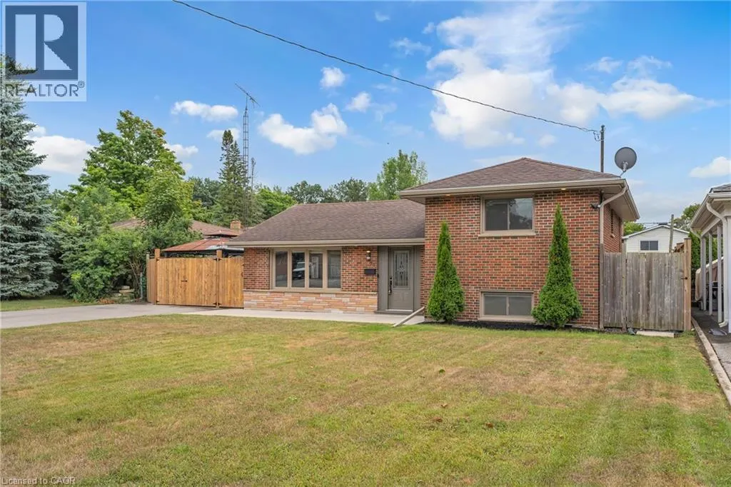 35 HICKERY Place