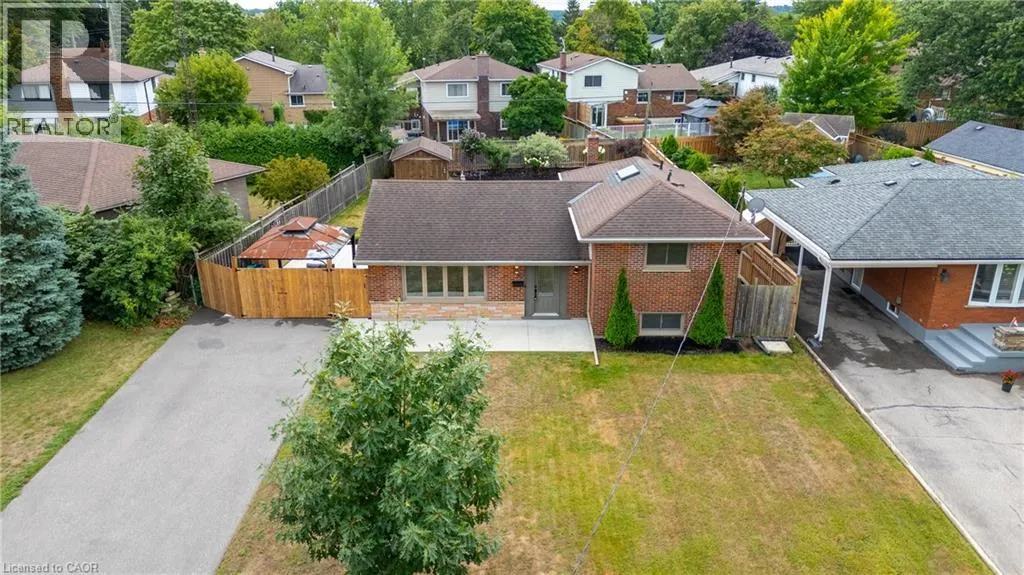 35 HICKERY Place