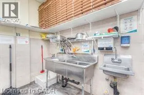 20 WOODLAWN Road E Unit# 6, #6
