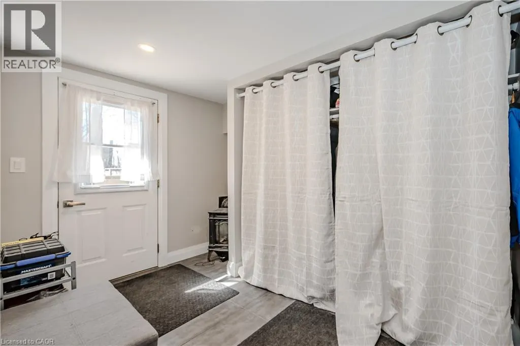 126 POPLAR Avenue