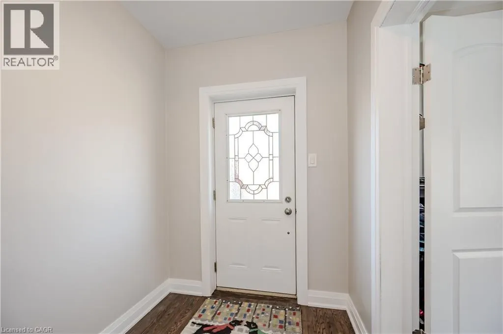 126 POPLAR Avenue