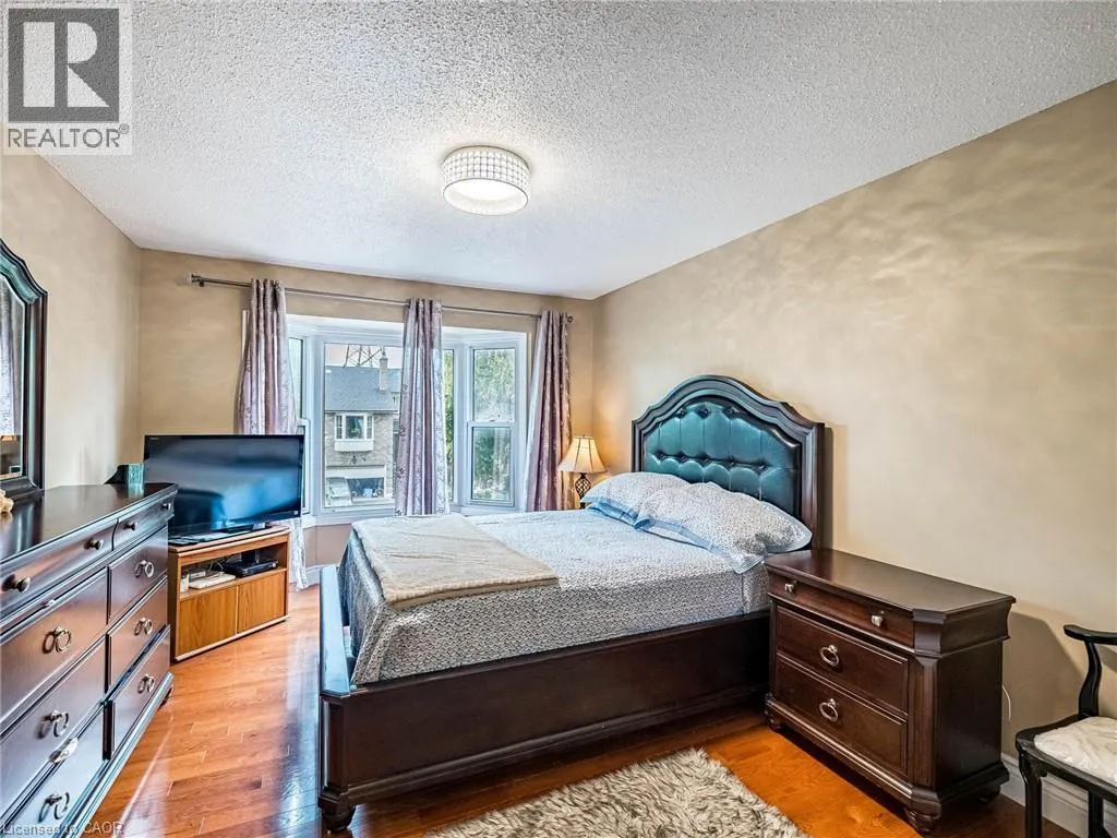 69 NEW SEABURY Drive