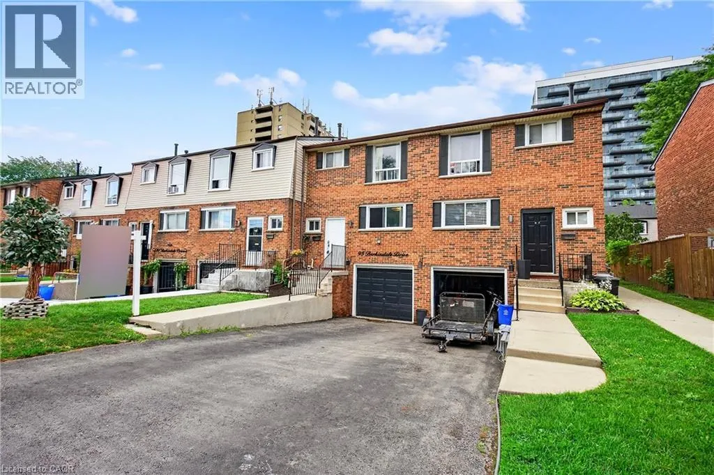 75 BERKINDALE Drive Unit# 95, #95