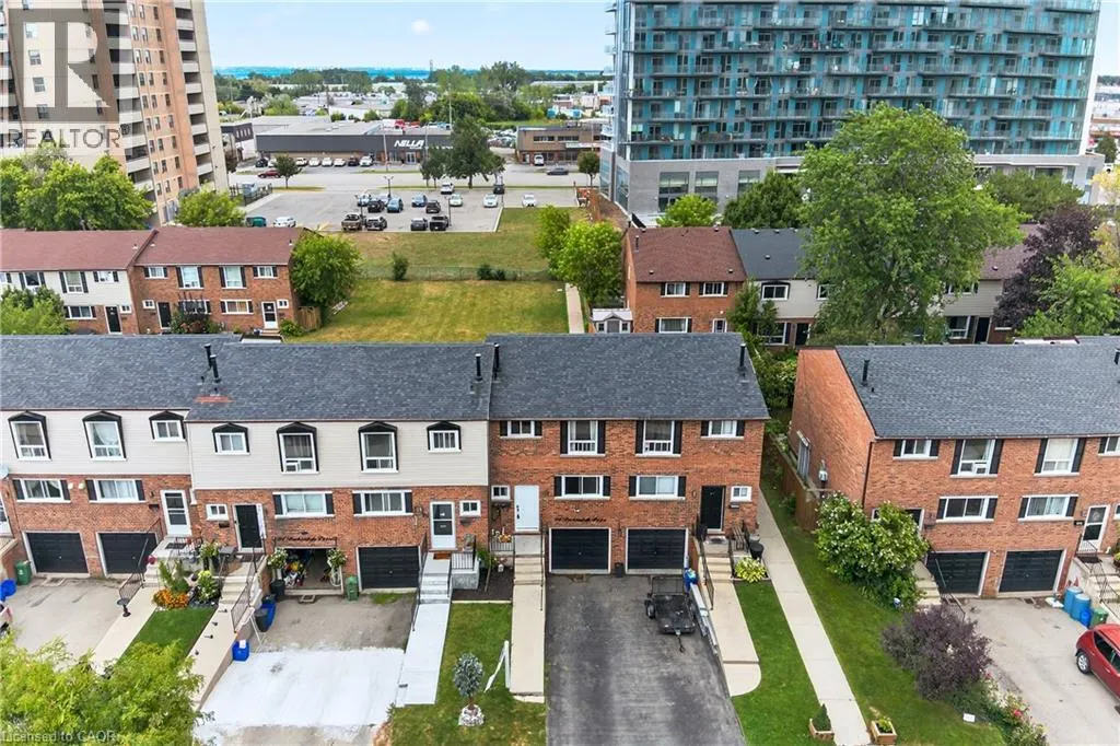 75 BERKINDALE Drive Unit# 95, #95