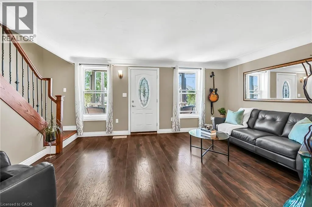 533 COCHRANE Road