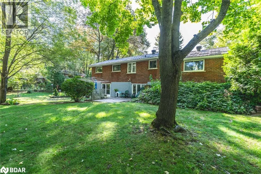 82 HELENA Street