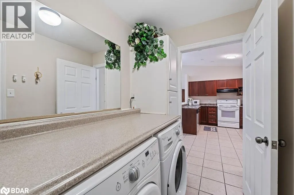 510 QUEENSWAY W Unit# 18, #18