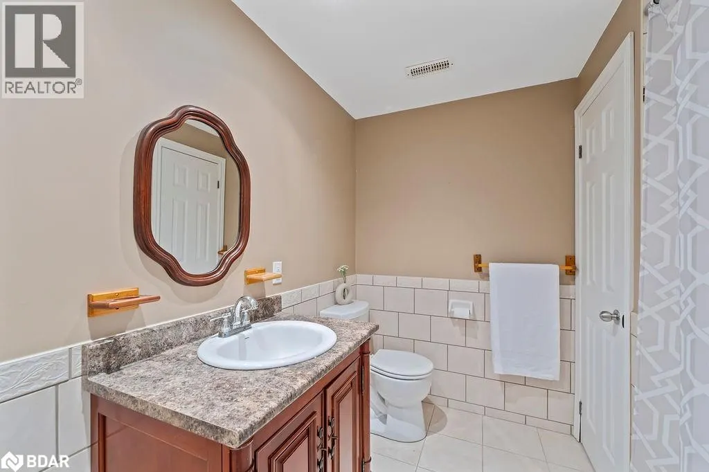 510 QUEENSWAY W Unit# 18, #18