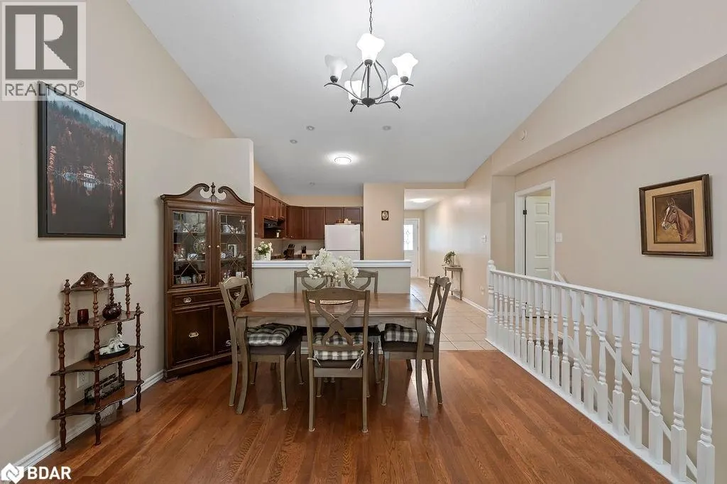 510 QUEENSWAY W Unit# 18, #18